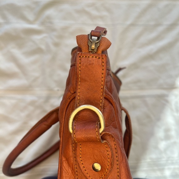 PASCADO Handmade Leather Satchel with Detachable Shoulder Strap - Picture 5 of 6